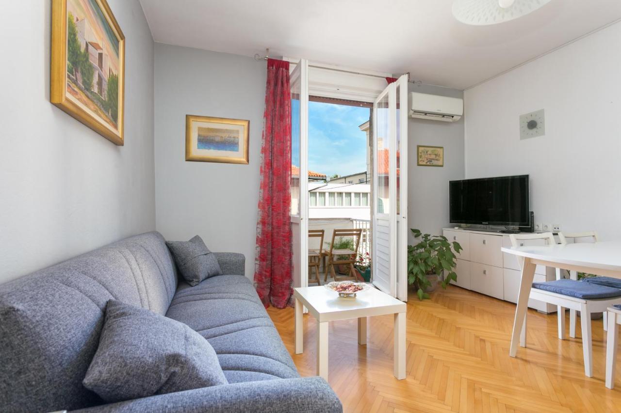 Apartament With Wifi - 21345 *